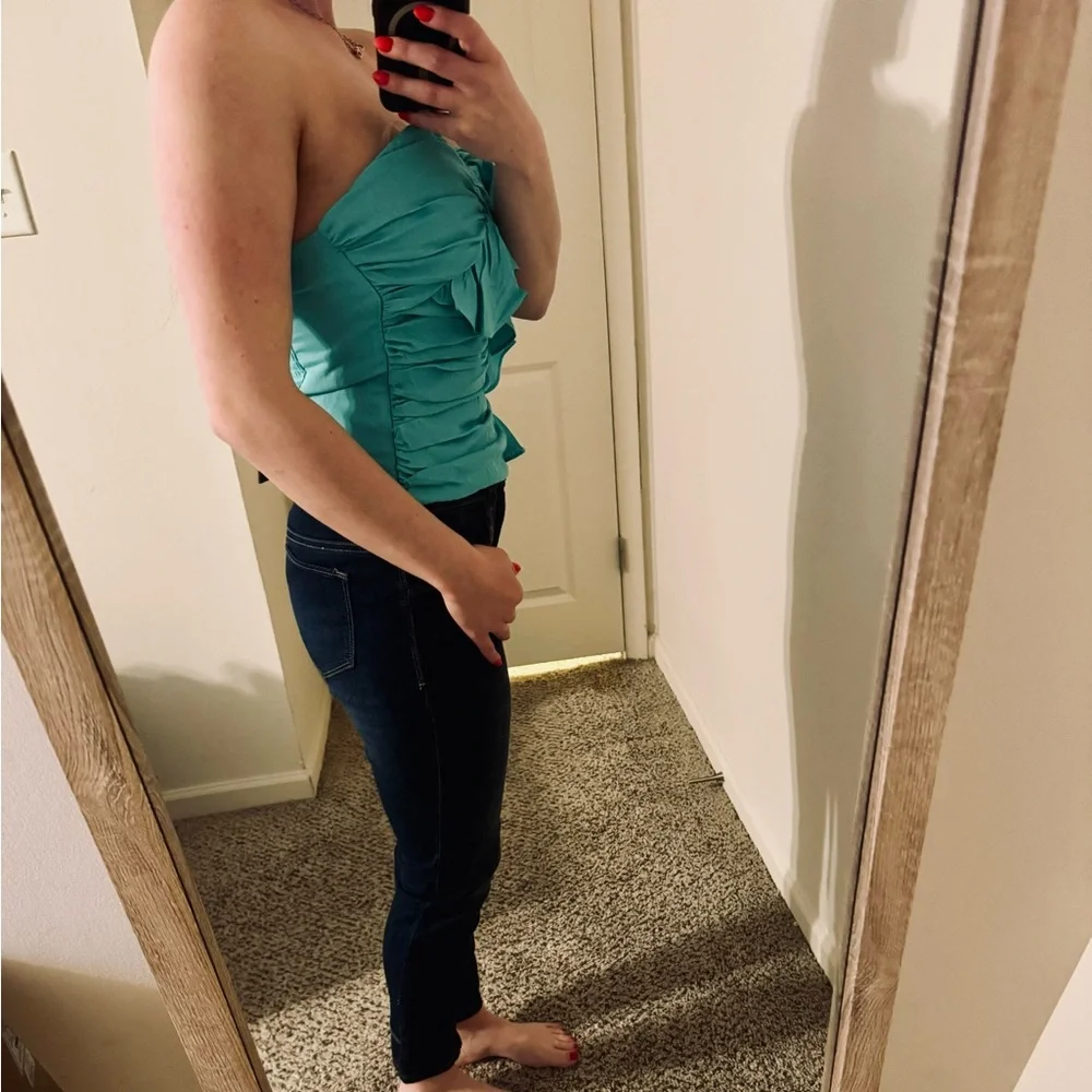 Do + Be Strapless Ruffled Top - Picture 4 of 5